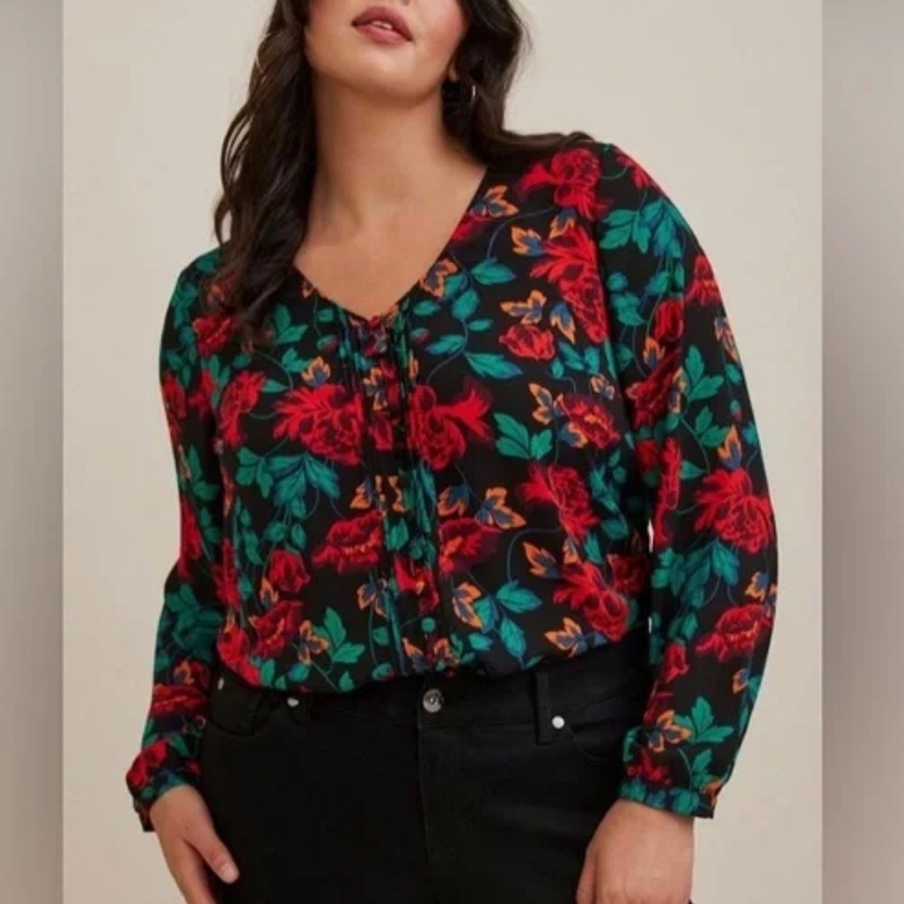 Torrid Georgette Pintuck Button-Front Blouse dark fairy floral pattern Size 6X